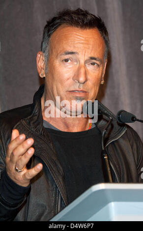 Musicista Bruce Springsteen assiste la premiere di 'la promessa: la realizzazione delle tenebre sul bordo della città' durante il 2010 Toronto International Film Festival a Roy Thomson Hall di Toronto, Canada, 14 settembre 2010. Foto: Hubert Boesl Foto Stock