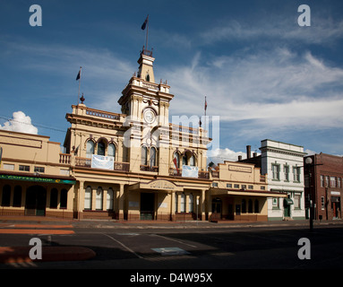 Glen Innes Municipio Sir Henry Parkes posò la prima pietra nel 1875. Nuovo Galles del Sud Australia Foto Stock