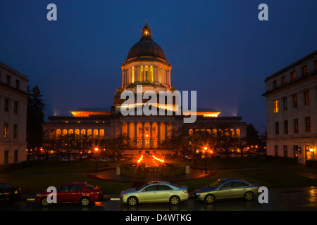 WA08226-00...WASHINGTON - la sera presso il Washington State Capitol Building in Olympia. Foto Stock