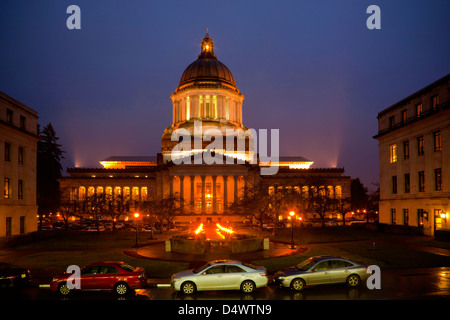 WA08227-00...WASHINGTON - la sera presso il Washington State Capitol Building in Olympia. Foto Stock