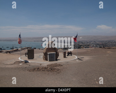 Memoriale per il cileno la vittoria nella battaglia di El Morro nella Guerra del Pacifico. Si trova sulla cima di El Morro affacciato ad Arica Foto Stock