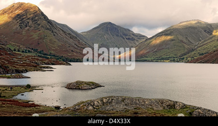 Vista panoramica del lago wastwater in Cumbria Foto Stock