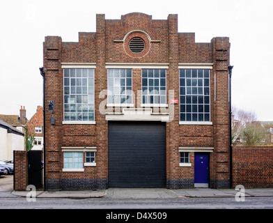 Vecchio elettricità sotto la Stazione Birra Carrello Lane Canterbury Kent England SEEB South East Electricity Board Foto Stock