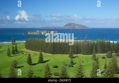 Vista di Philip Island e Nepean Island, Kingston, Norfolk Island, in Australia Foto Stock