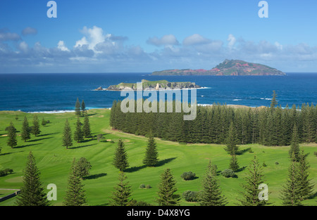 Vista di Philip Island e Nepean Island, Kingston, Norfolk Island, in Australia Foto Stock