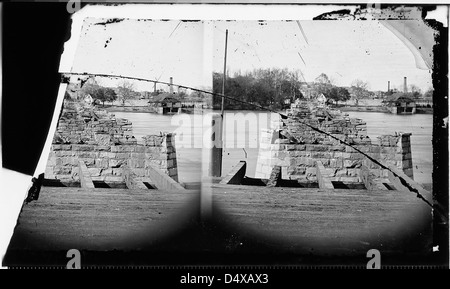 Rovine di Ponte a Richmond, Virginia, Aprile 1865 Foto Stock