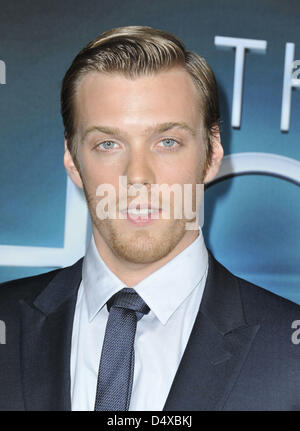 Los Angeles, California, Stati Uniti Marzo 19, 2013. Jake Abel frequentando il Los Angeles Premiere di ''l'Host'" tenutasi presso la Arclight Glossari Affini Dome di Hollywood. Immagine di credito: credito: D. lunga/Globe foto/ZUMAPRESS.com/Alamy Live News Foto Stock
