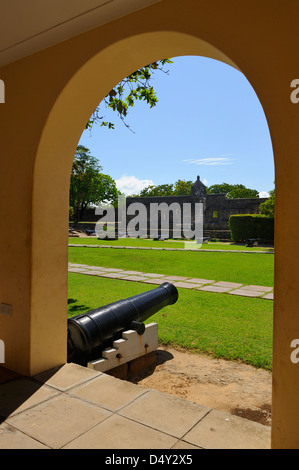 Interno del Fort Jesus sull isola di Mombasa, in Kenya, Africa orientale Foto Stock