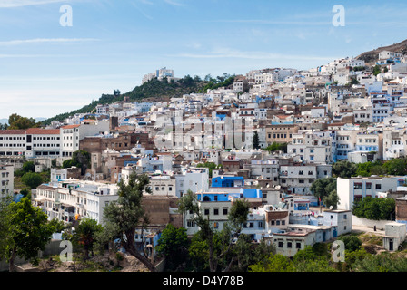 Vista della città, Chefchaouen (Chaouen), Regione Tangeri-Tetouan, Rif Mountains, Marocco. Foto Stock