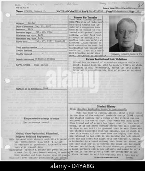 Una pagina dal quaderno del direttore, con una foto di Robert Stroud, noto come "Birdman of Alcatraz", scattata il 28 gennaio. Questo documento fa parte della documentazione della prigione di Alcatraz. Foto Stock