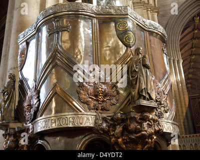 L Art Nouveau pulpito in cattedrale di Ripon North Yorkshire, Inghilterra Foto Stock