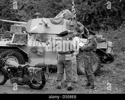 1940's reenactors raffigurante la British World War II le forze a Northampton & ferrovia Lamport's 1940's weekend Foto Stock