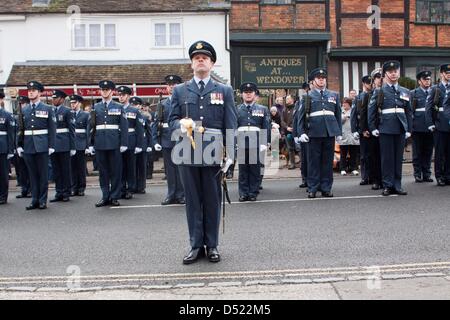 Wendover, Regno Unito. Il 22 marzo 2013. RAF Halton libertà di Vale Parade. Il corteo si celebra la concessione della libertà di entrata ad Aylesbury Vale il consiglio del distretto. Una "Libertà di entrata " è il più alto tributo che può essere pagato a qualsiasi organizzazione militare o di servizio. Credito: Andrew Spiers / Alamy Live News Foto Stock