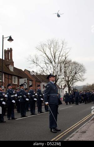 Wendover, Regno Unito. Il 22 marzo 2013. RAF Halton libertà di Vale Parade. Il corteo si celebra la concessione della libertà di entrata ad Aylesbury Vale il consiglio del distretto. Una "Libertà di entrata " è il più alto tributo che può essere pagato a qualsiasi organizzazione militare o di servizio. Credito: Andrew Spiers / Alamy Live News Foto Stock