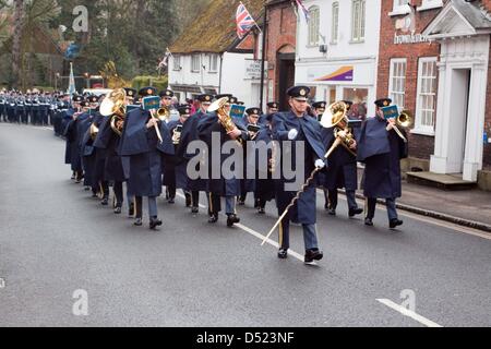 Wendover, Regno Unito. Il 22 marzo 2013. RAF Halton libertà di Vale Parade. Il corteo si celebra la concessione della libertà di entrata ad Aylesbury Vale il consiglio del distretto. Una "Libertà di entrata " è il più alto tributo che può essere pagato a qualsiasi organizzazione militare o di servizio. Credito: Andrew Spiers / Alamy Live News Foto Stock