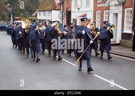 Wendover, Regno Unito. Il 22 marzo 2013. RAF Halton libertà di Vale Parade. Il corteo si celebra la concessione della libertà di entrata ad Aylesbury Vale il consiglio del distretto. Una "Libertà di entrata " è il più alto tributo che può essere pagato a qualsiasi organizzazione militare o di servizio. Credito: Andrew Spiers / Alamy Live News Foto Stock