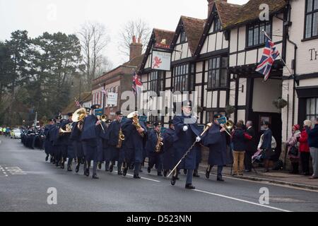 Wendover, Regno Unito. Il 22 marzo 2013. RAF Halton libertà di Vale Parade. Il corteo si celebra la concessione della libertà di entrata ad Aylesbury Vale il consiglio del distretto. Una "Libertà di entrata " è il più alto tributo che può essere pagato a qualsiasi organizzazione militare o di servizio. Credito: Andrew Spiers / Alamy Live News Foto Stock