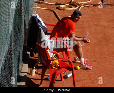 Della Spagna per il giocatore di tennis Rafael Nadal visto durante una sessione di formazione nella sua città natale tennis club Foto Stock