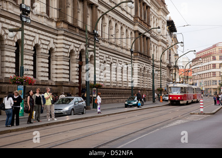 Il Tram n. 22, Praga, Repubblica Ceca Foto Stock