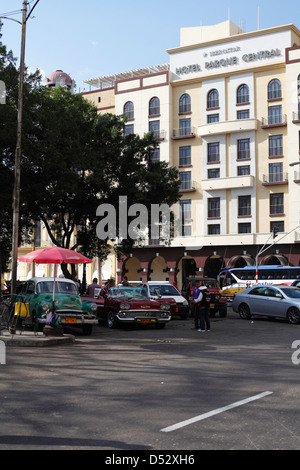 L'esterno dell'Iberostar Hotel Parque Central in Havana Cuba Foto Stock