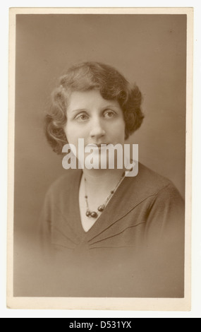 Studio ritratto di donna, 1930 Burnley, Lancashire, Regno Unito Foto Stock