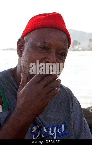 Ritratto di un uomo locale, visualizzare Fort St Lucia Foto Stock