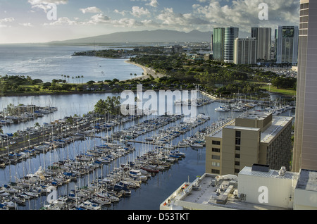 Hotel vista dall'alto di Ala Wai Porto. Foto Stock