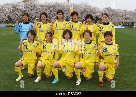 FCCharme/FC Kibikokusaidaigaku Charme team group line-up, 23 marzo 2013 - Calcio /Soccer : Plenus Nadeshiko League 2013 tra NTV Beleza 2-0 FC Kibikokusaidaigaku Charme a Ajinomoto Stadium West Campo, Tokyo, Giappone. (Foto di YUTAKA/AFLO SPORT) [1040] Foto Stock