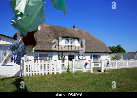 Isola di Hiddensee, fisher house a Neuendorf , Meclemburgo Pomerania Occidentale, Germania Foto Stock