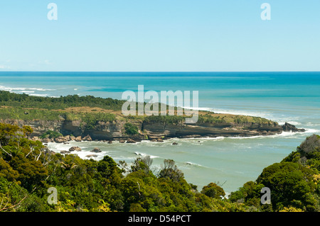 Vista sud da Irimahuwhero Lookout, Punakaiki, West Coast, Nuova Zelanda Foto Stock
