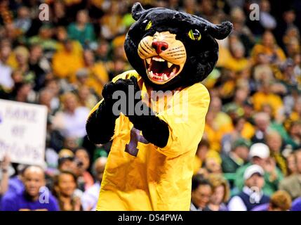 Marzo 24, 2013 - Waco, TX, Stati Uniti - Marzo 24, 2013..Prairie A&M mascotte durante il primo round di NCAA femminile di pallacanestro di torneo regionale al centro di Ferrell a Waco, TX. Baylor sconfitta di prateria A&M 82-40 per avanzare al secondo turno. Foto Stock