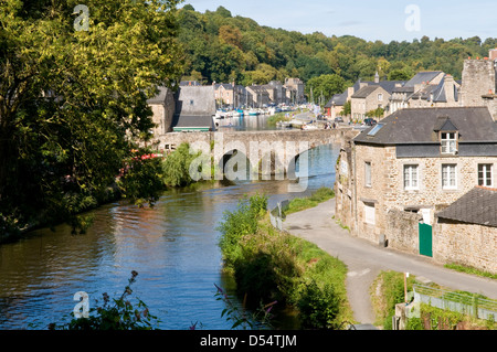 Fiume Rance al porto di Dinan, Bretagna Francia Foto Stock