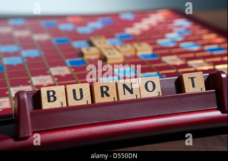 Amburgo, Germania, Scrabble lettere formano la parola Burno T Foto Stock