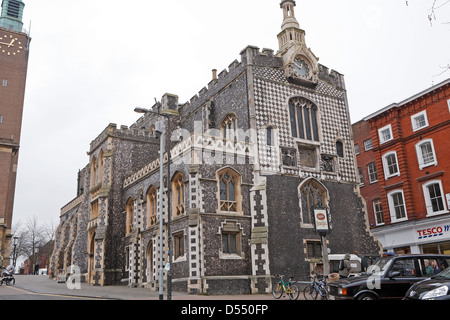 Norwich Guildhall. La porta all'estremità occidentale sarebbe all'origine hanno un ingresso nel sud-ovest della torre Foto Stock