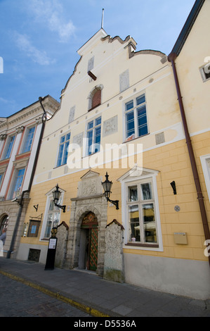 La Casa della Fratellanza di Tallinn delle teste nere, un'attrazione turistica in via Pikk, città vecchia di Tallinn, Tallinn, Estonia, Foto Stock