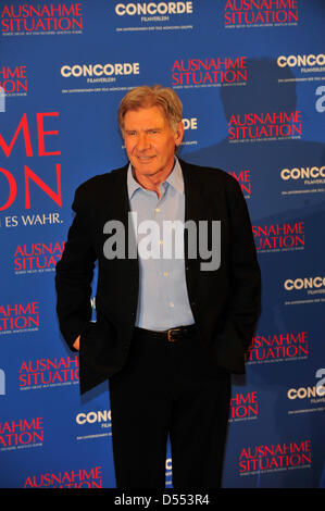 Harrison Ford al photocall di " Misure straordinarie' nell'Hotel Ritz Carlton di Berlino il 2 marzo nel 2010. Foto Stock