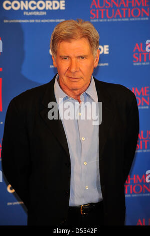 Harrison Ford al photocall di " Misure straordinarie' nell'Hotel Ritz Carlton di Berlino il 2 marzo nel 2010. Foto Stock