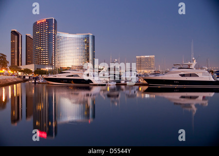 Marina e il Marriott Marquis & Marina Hotel a San Diego, California, Stati Uniti d'America, STATI UNITI D'AMERICA Foto Stock