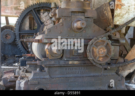 Grenada Fiume Antoine distilleria di rum, vecchi macchinari Foto Stock