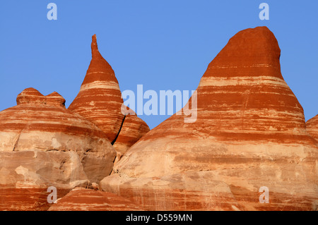 Il paesaggio mozzafiato del „Blue Canyon" con i suoi noodoo colorati e dalla forma dispari, le guglie rocciose e le formazioni di arenaria, Arizona, USA Foto Stock