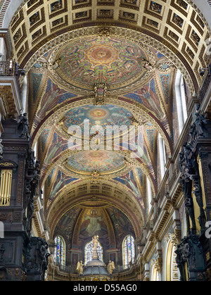 Saint Paul, Londra. Mosaici in il piattino delle cupole della cudiero o coro, Foto Stock