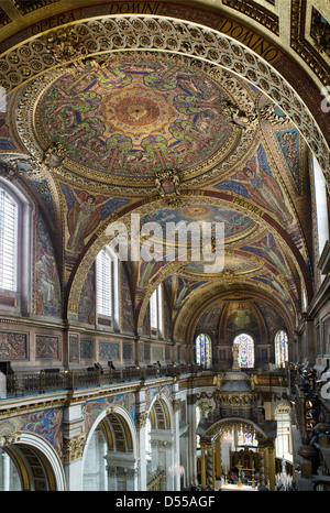 Saint Paul, Londra. Mosaici in il piattino delle cupole della cudiero o coro, Foto Stock