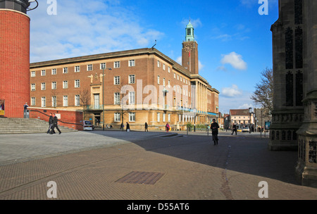 Una vista del municipio nel centro di Norwich, Norfolk, Inghilterra, Regno Unito. Foto Stock