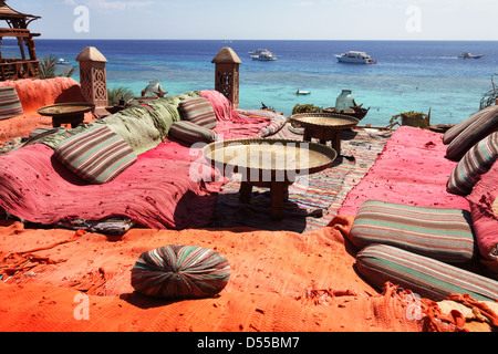 Salotto e zona relax sul Mar Rosso a sharm el sheikh Foto Stock