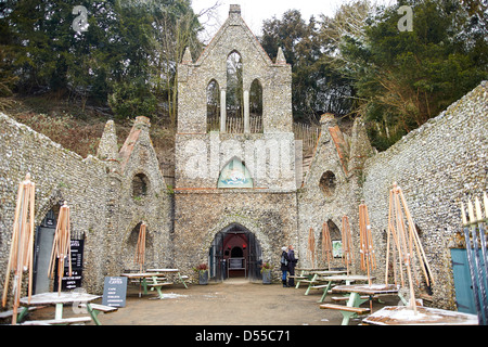 Ingresso al fuoco di inferno grotte nel West Wycombe Buckinghamshire Foto Stock