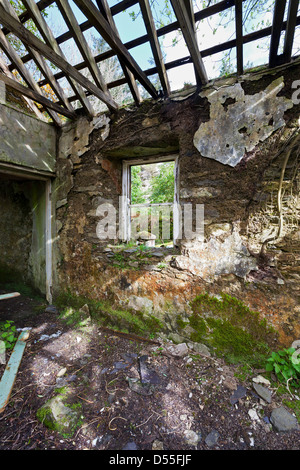 Costruzioni abbandonate nel gap di Dunloe, nella contea di Kerry, Irlanda Foto Stock