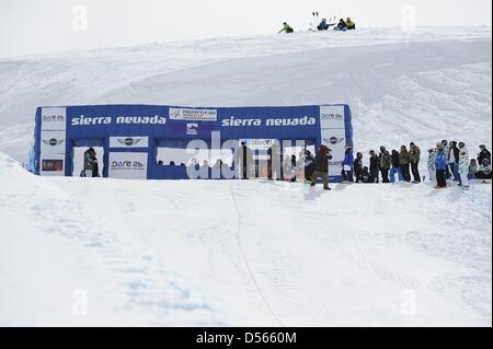 Sierra Nevada, Spagna. Xxv Marzo 2013. L'Ayana Onozuka (JPN), 25 marzo 2013 - Sci freestyle : Freestyle FIS World Cup donna Halfpipe in Sierra Nevada, Spagna. (Foto di Hiroyuki Sato/AFLO/Alamy Live News) Foto Stock