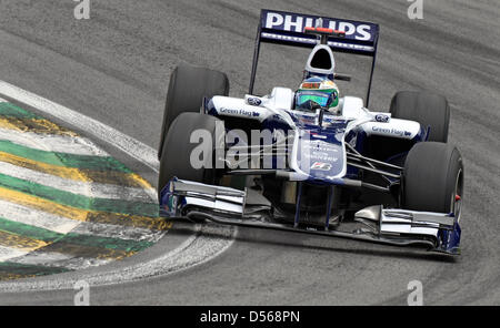 Il Brasile è Rubens Barrichello di Williams F1durante la seconda sessione di prove libere in Autodromo Jose Carlos Pace circuito di Interlagos, Sao Paulo, SP, Brasile, 05 novembre 2010. Il 2010 di Formula 1 Gran Premio del Brasile, la penultima gara del 2010 di Formula Uno Stagione, si tiene il 07 novembre 2010. Foto: Jan Woitas Foto Stock