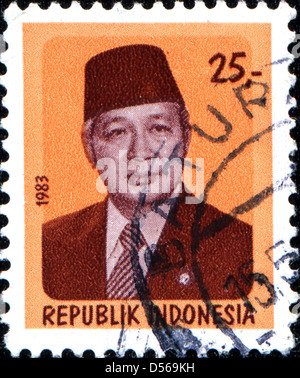 INDONESIA - circa 1983: un timbro stampato in Indonesia mostra presidente Sukarno (1901-1970), circa 1983 Foto Stock