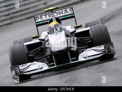 Il driver tedesco Nico Rosberg della Mercedes GP durante il 2010 di Formula 1 Grand Prix di Monace trattenuto nel circuito di Strada di Monte Carlo, Monaco, 16 maggio 2010. Australia Webber della Red Bull Racing ha vinto il prestigioso Grand Prix precedendo il tedesco per il compagno di squadra Vettel e della Polonia Kubica della Renault F1. Foto: Peter Steffen Foto Stock